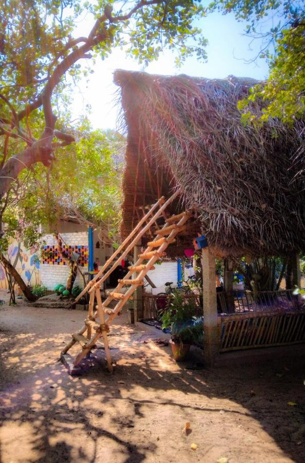 הוסטל אורוויל Peace Garden מראה חיצוני תמונה
